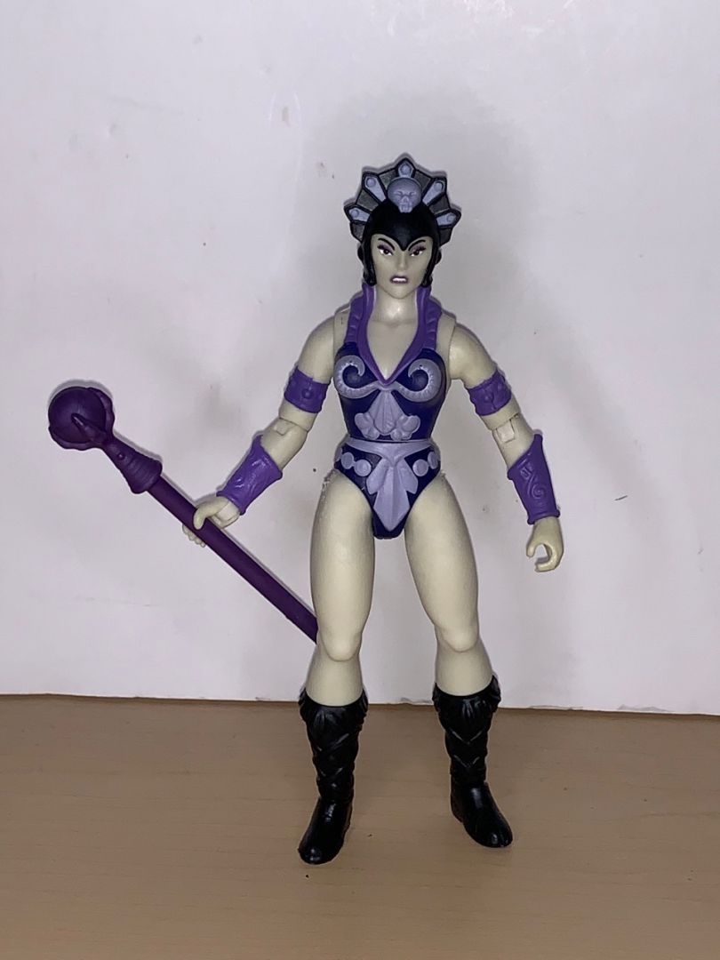 Evil-Lyn - Image 1