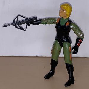 Quarrel - Undercover Scarlett