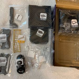 Container Warehouse Diorama Building Set 