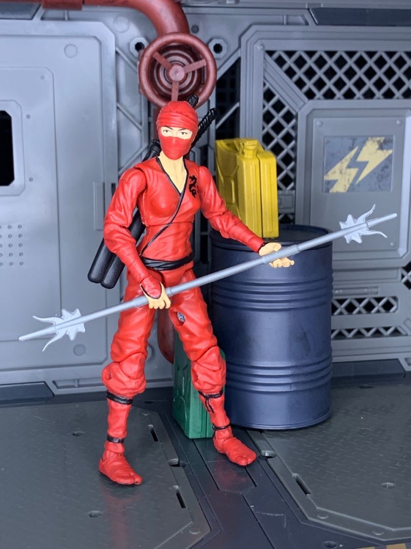 Kim Arashikage (Red Suit)  - Image 1