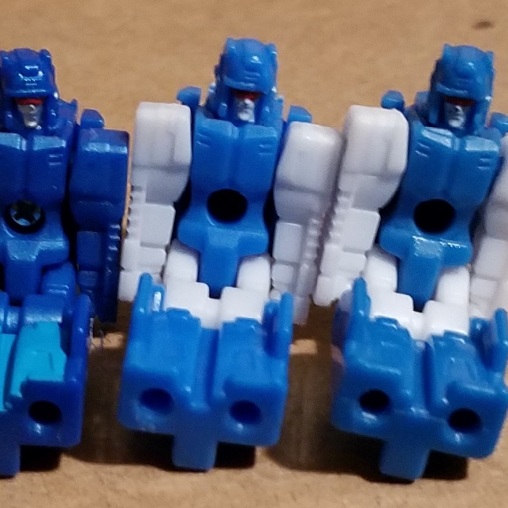 Hasbro Scourge, Takara Scourge, Takara Sweeps - Image 1