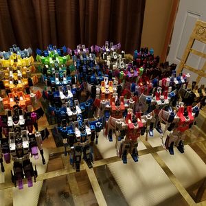 Classics Starscream and several retools and redecos