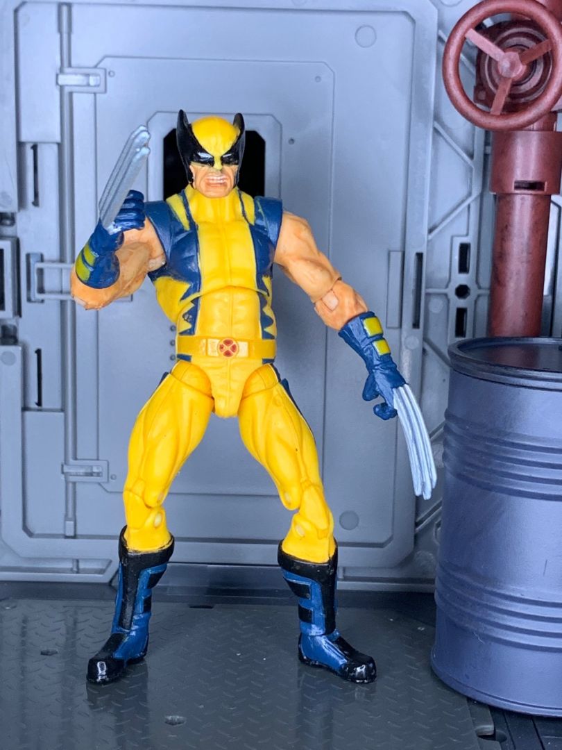 Astonishing Wolverine   - Image 1