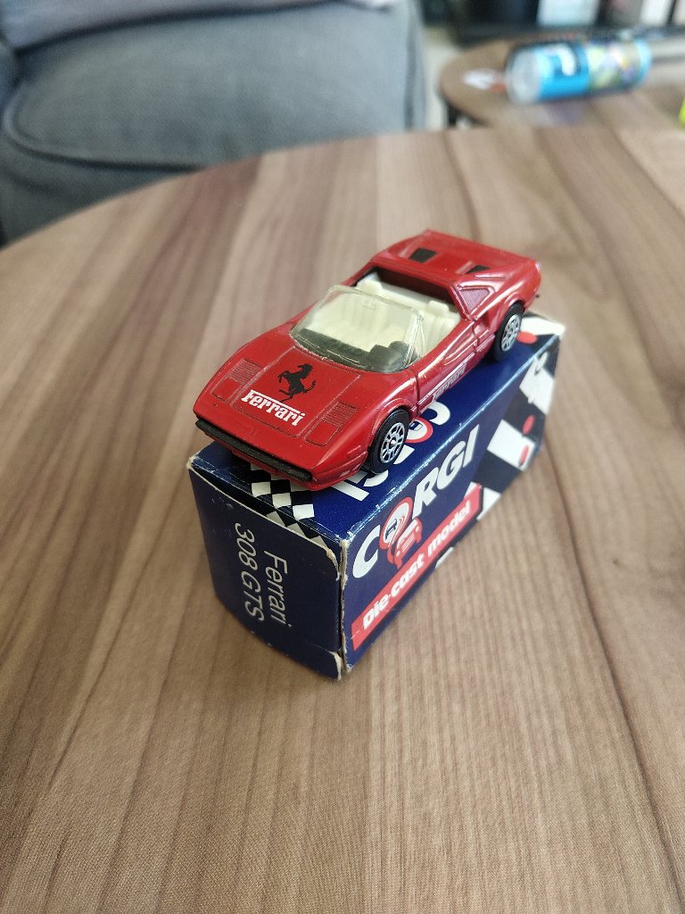 Corgi Ferrari 308 - Image 2