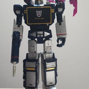 Soundwave Superior