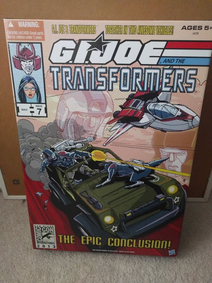 SDCC GIJOE Transformers Hound Jetfire - Image 1