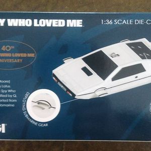 Corgi Rocket firing Lotus Esprit 1:36 (reissue)