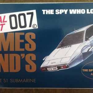 Corgi Rocket firing Lotus Esprit 1:36 (reissue)