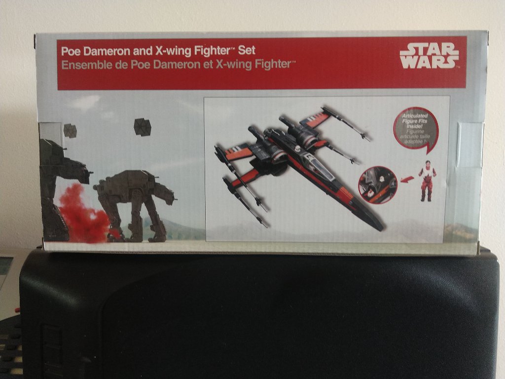 Star Wars Poe Dameron's X-Wing Fighter - Image 2