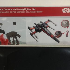 Star Wars Poe Dameron's X-Wing Fighter