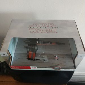 Star Wars Poe Dameron's X-Wing Fighter