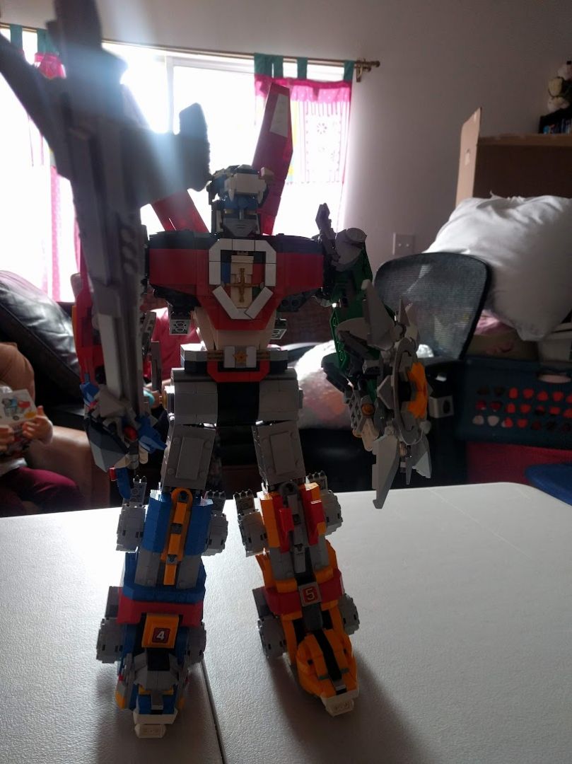 Lego Voltron - Image 2