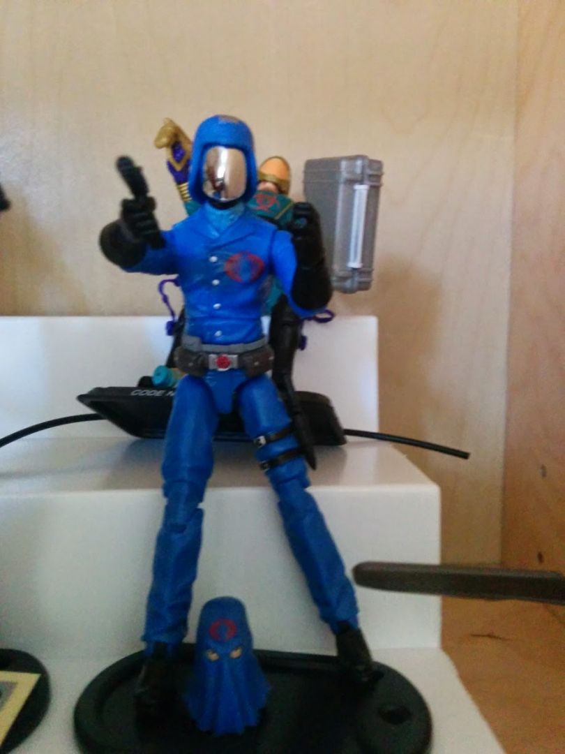 Retaliation Ultimate Cobra Commander - Image 1