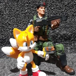 Tails is Packin Heat