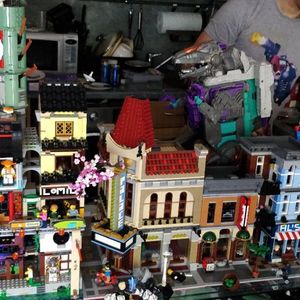 Trypticon attacks Lego city
