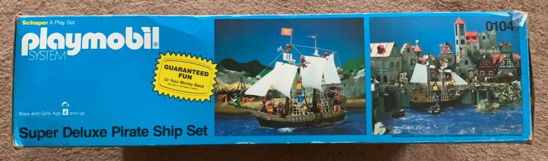 Super Deluxe Pirate Ship Set - Image 3