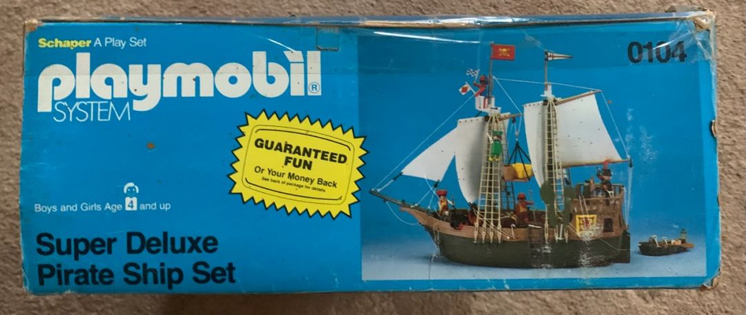 Super Deluxe Pirate Ship Set - Image 4