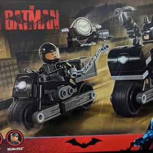 Lego DC Batman & Selina Kyle Motorcycle Pursuit