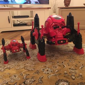 CUSTOM 1:6 Scale Roboskull vehicle and Red Wolf pilot