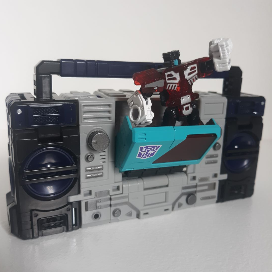 Shattered Glass Blaster - Image 2
