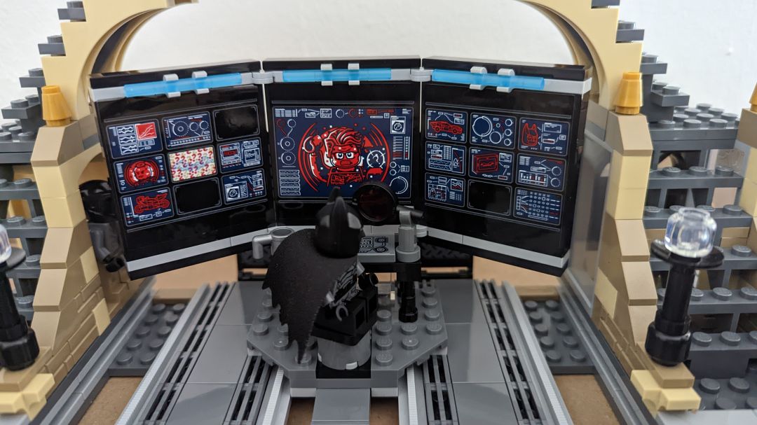 The Batman - Bat Cave Lego - Image 6