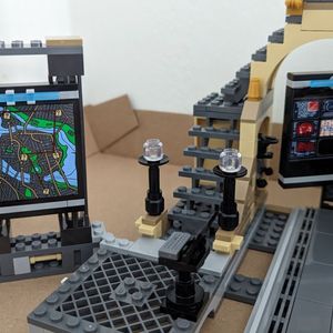 The Batman - Bat Cave Lego