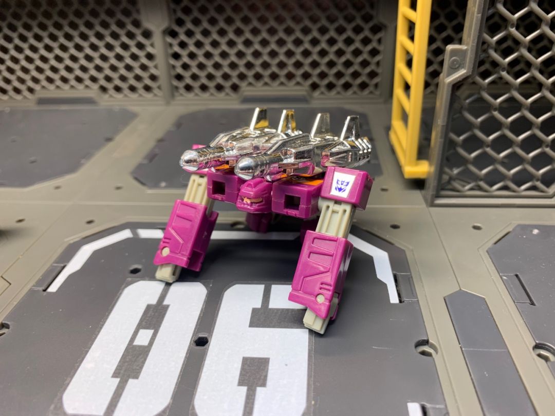 Squawkbox - Image 2