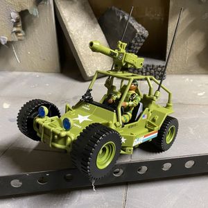 Bumblebee A.W.E. Striker