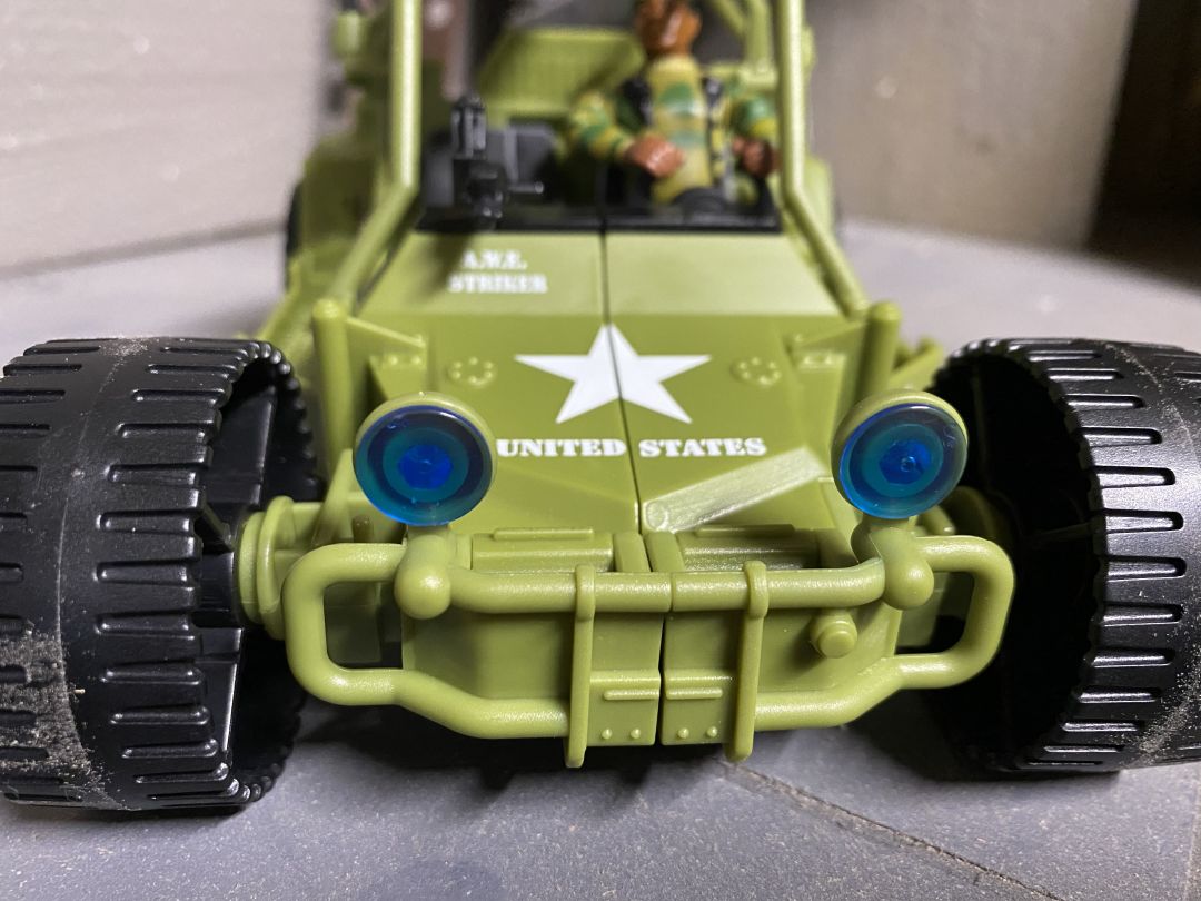 Bumblebee A.W.E. Striker - Image 22