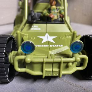 Bumblebee A.W.E. Striker
