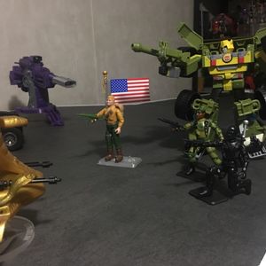 Autobots/Joes 