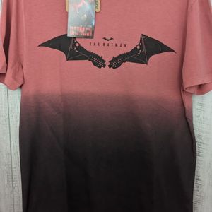 The Batman - Bat Logo Red T-Shirt