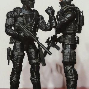 Snake Eyes & Throwdown