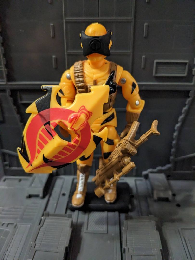 Black Major Tiger Claw Alley Viper  - Image 1