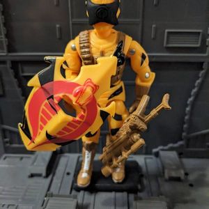 Black Major Tiger Claw Alley Viper 