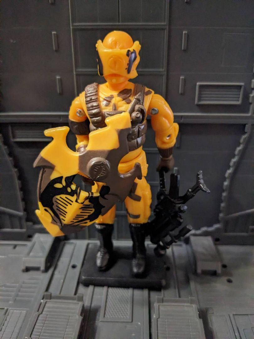 Black Major Elite Scorpion Alley Viper  - Image 1