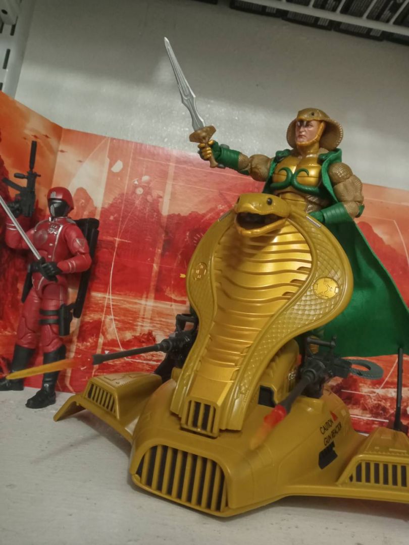 Classified Serpentor & His Royal Guards - Image 10