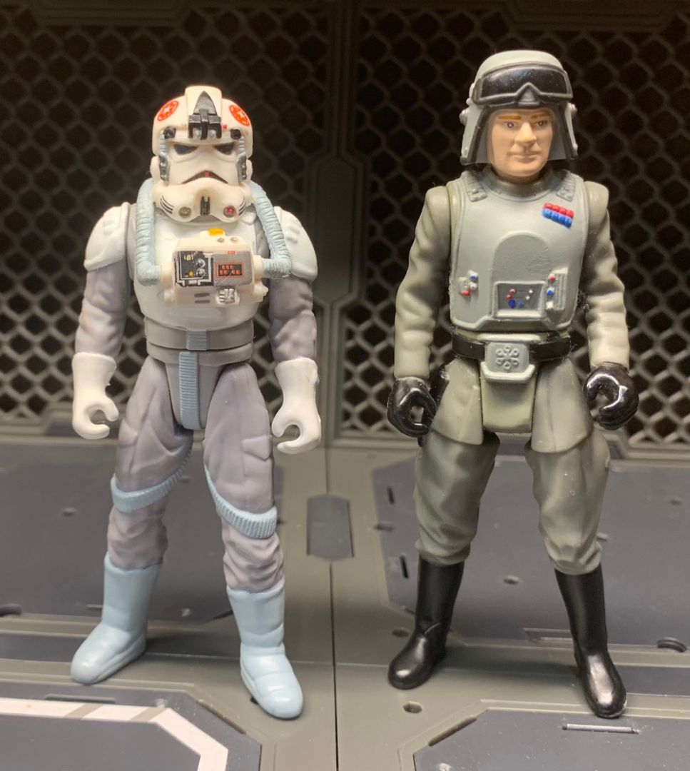 AT-AT Commander & AT-AT Driver With Imperial AT-AT Walker - Image 1