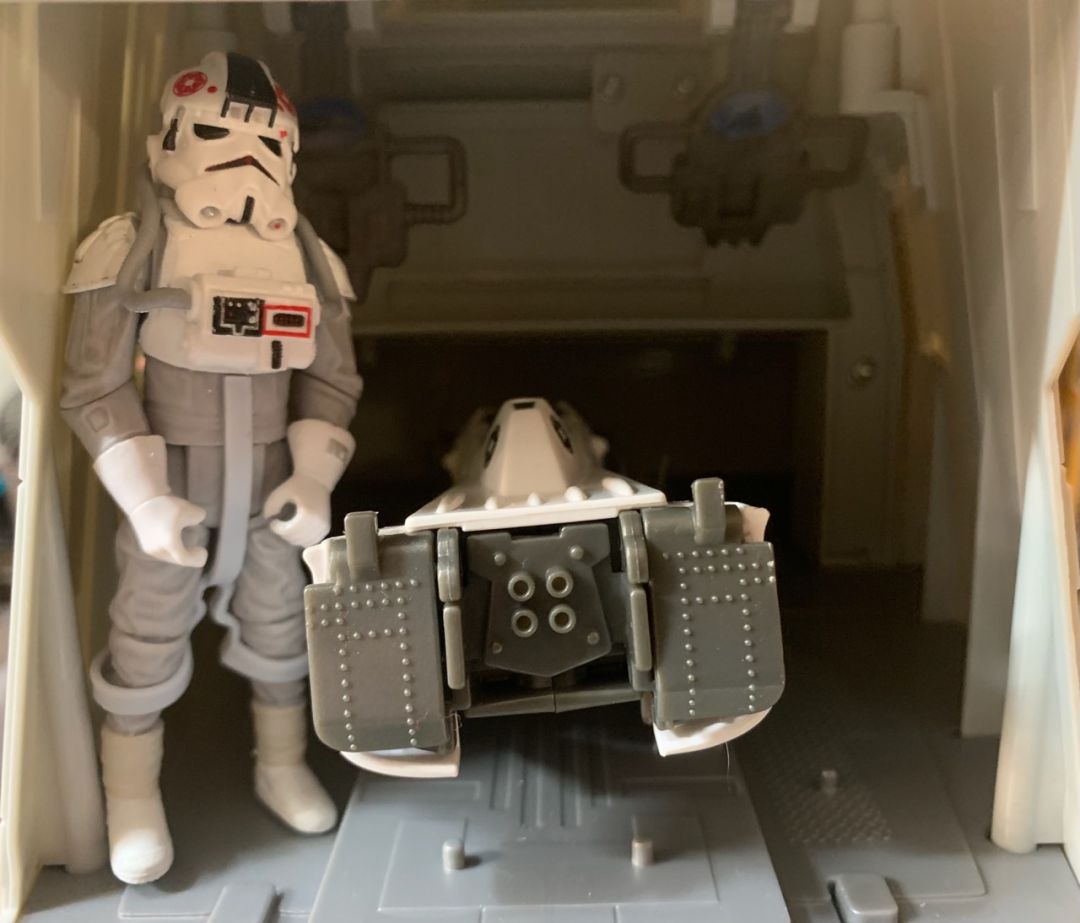 AT-AT Driver With Imperial AT-AT (All Terrain Armored Transport) - Image 13