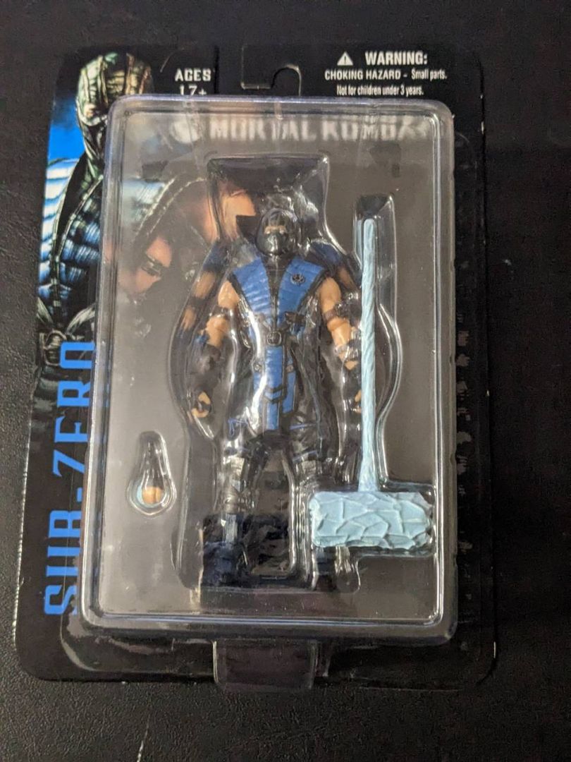 Mezco Mortal Kombat X Sub-Zero 4&quot; - Image 1