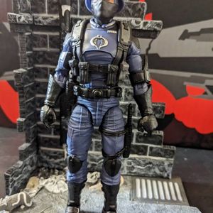 Cobra Officer 