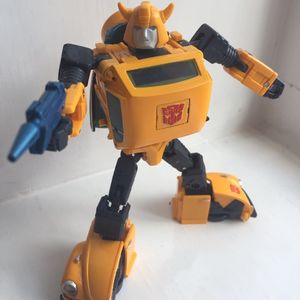 Bumblebee and Daniel Witwicky 