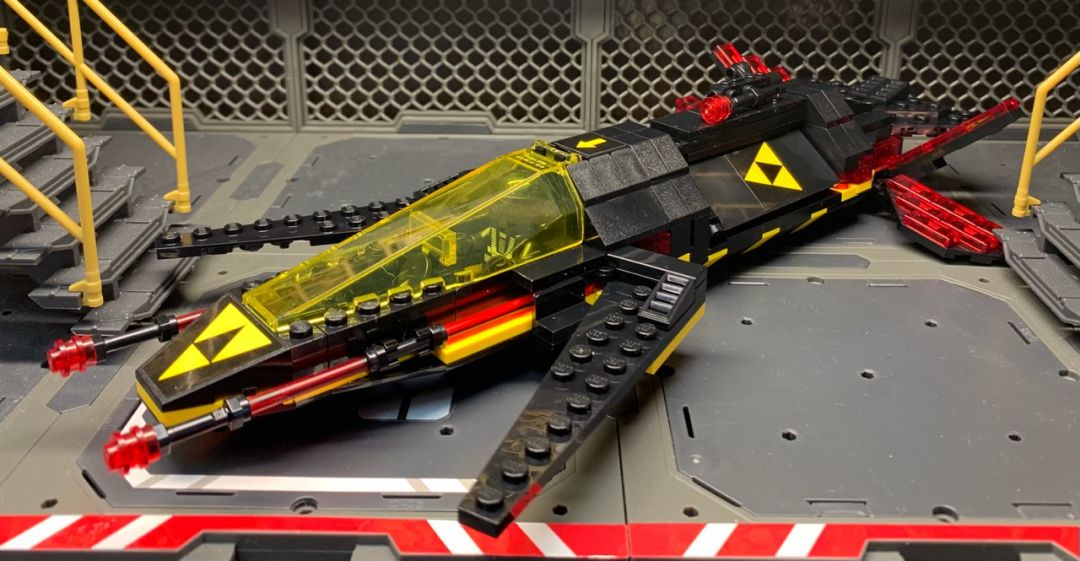 Blacktron Cruiser - Image 1