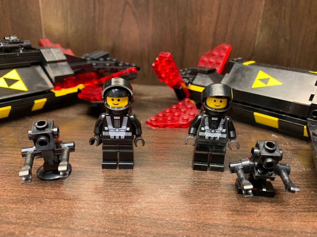Blacktron Cruiser - Image 4
