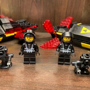 Blacktron Cruiser