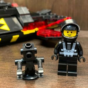 Blacktron Cruiser