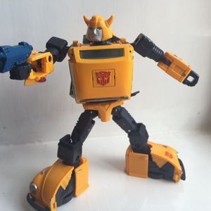 Bumblebee and Daniel Witwicky 