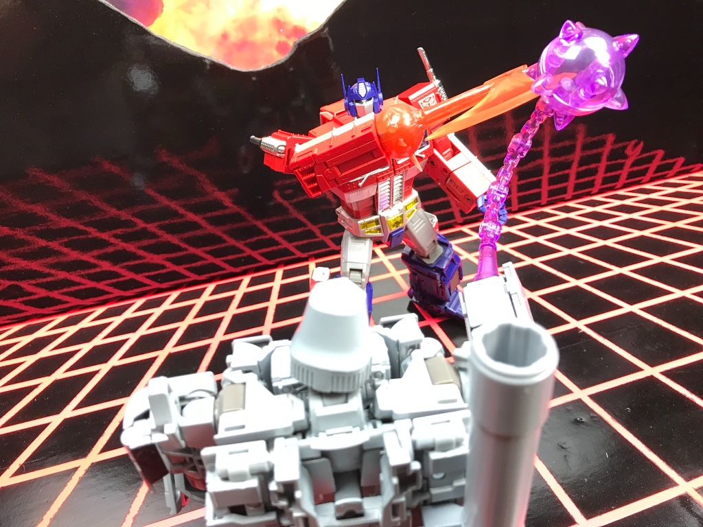 Convoy (Optimus Prime) - Image 8