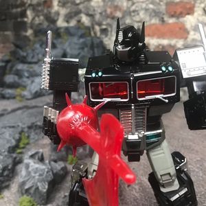 Black Convoy (Nemesis Prime)