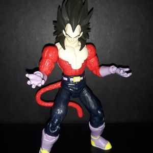 Super Saiyan 4 Vegeta